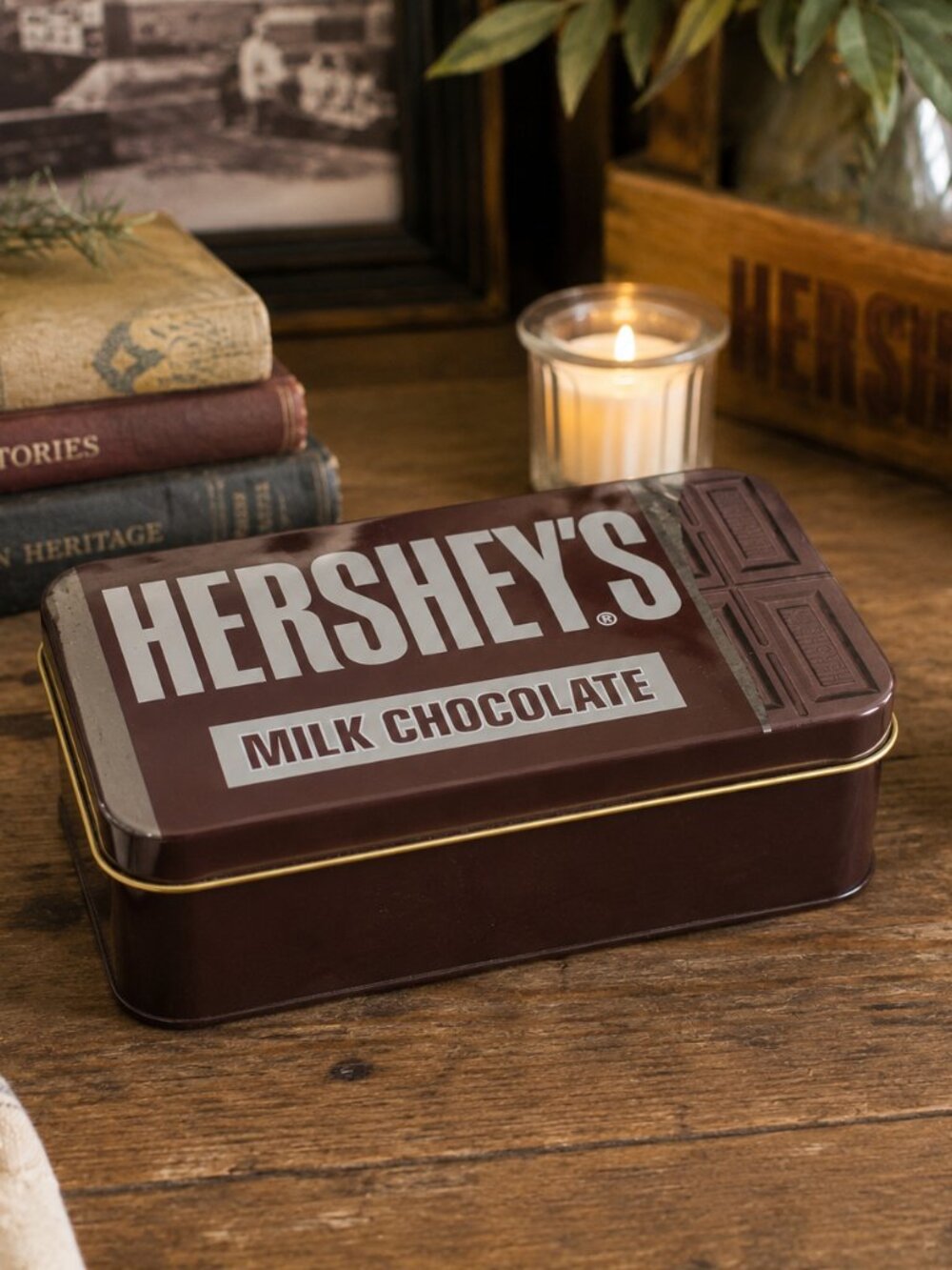 Vintage 1999 Hershey’s Milk Chocolate Candy Bar Collectible Tin